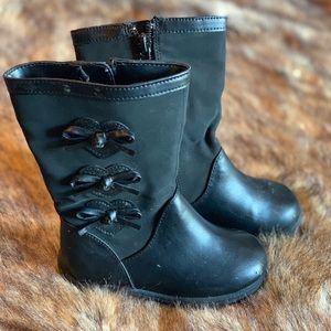 Toddler Girls SMARTFIT Boots with Bows 🎀